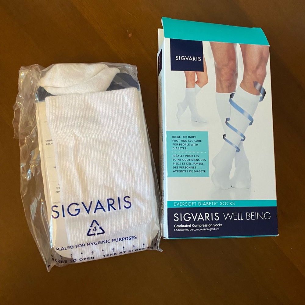 NEW Sigvaris compression socks